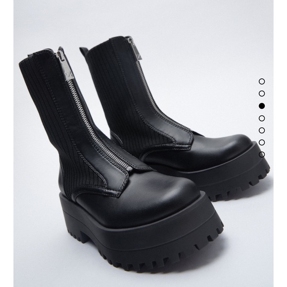 Zara Shoes - Low heeled sick style zip ankle boots